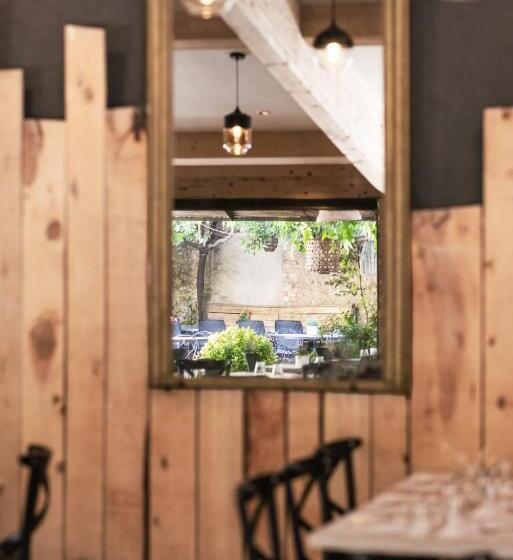 فندق Auberge De La Tour