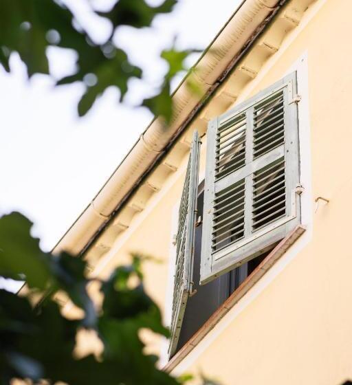 فندق Auberge De La Tour