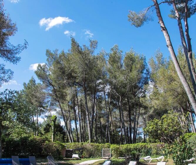 호텔 Auberge De Noves