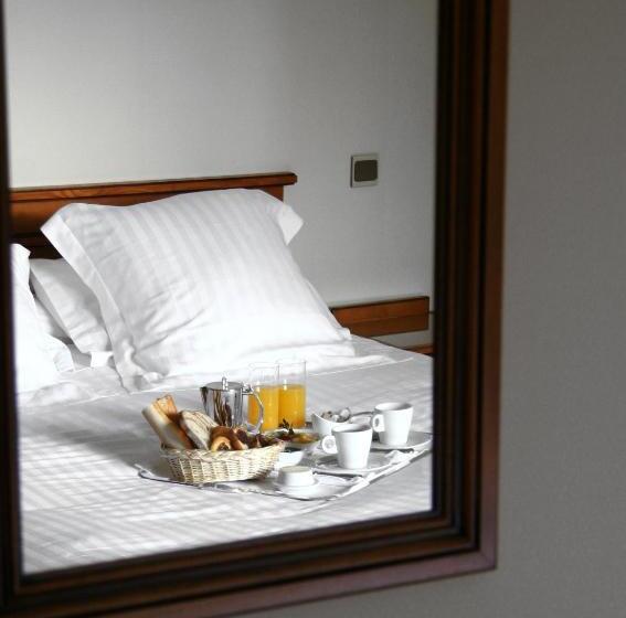 בית מלון כפרי Auberge Des Pins   Teritoria