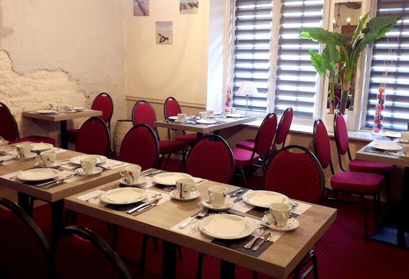 בית מלון כפרי Auberge Du Cheval Blanc