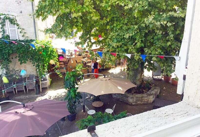 ホテル Auberge Du Puits