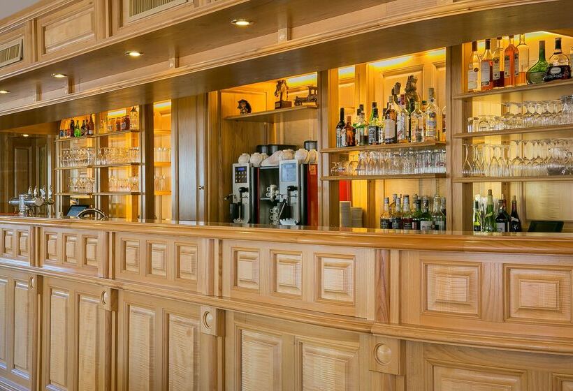 호텔 Best Western Plus Au Cheval Blanc à Mulhouse