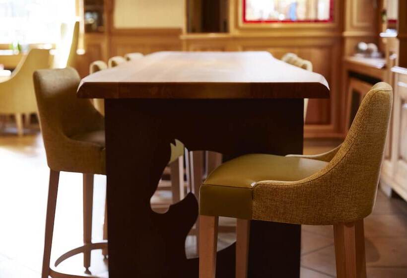 호텔 Best Western Plus Au Cheval Blanc à Mulhouse