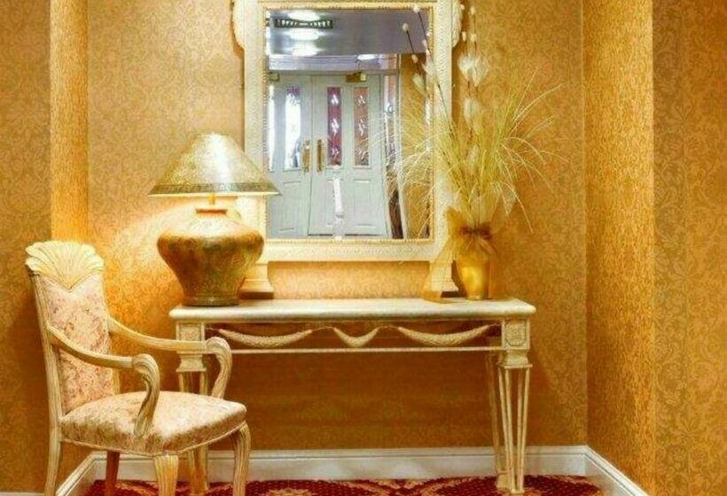 Esplanade Hotel On The Seafront