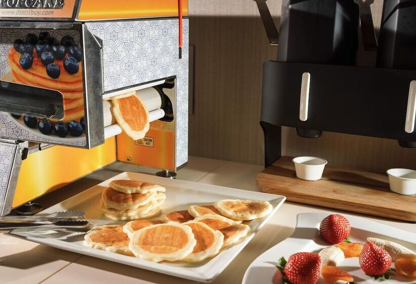 Отель Best Western Plus Hôtel Massena Nice