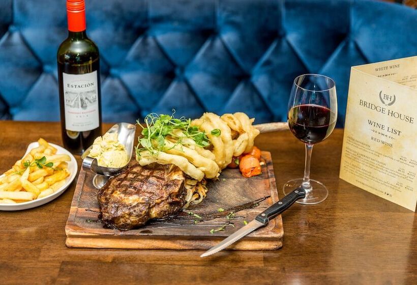 Bridge House Hotel, Leisure Club & Spa