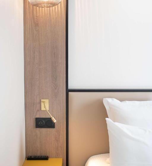 Brit Hotel Blois   Le Préma