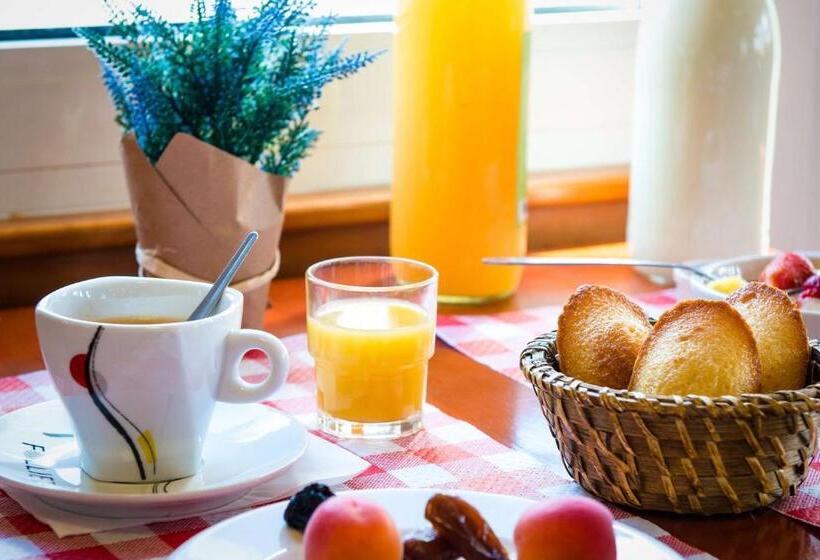 Brit Hotel Blois   Le Préma