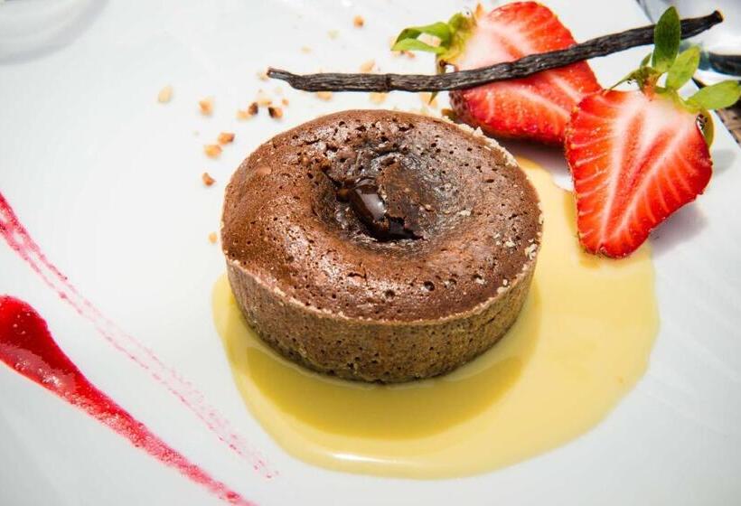 Brit Hotel Blois   Le Préma