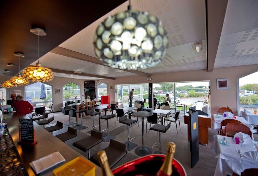 Brit Hotel Golfhotel Saint Samson