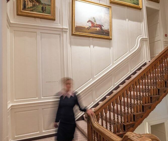 Отель Cashel Palace