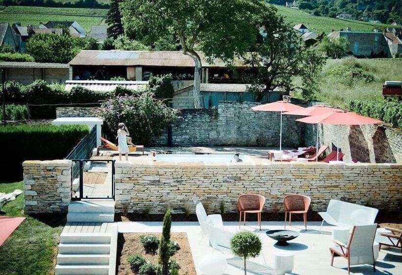 Castel De Très Girard   Hotel & Restaurant   Teritoria