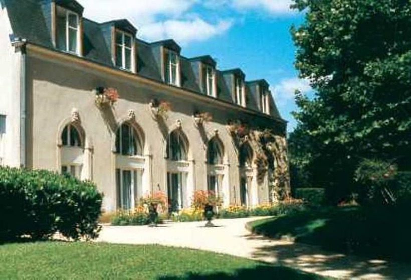 Отель Château De Bazeilles