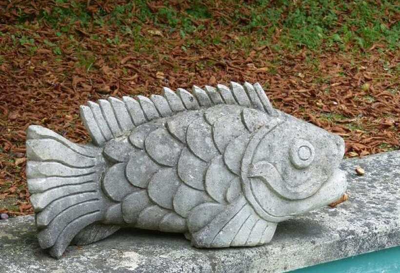 Отель Château De Bazeilles