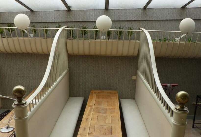 Отель Château De Bazeilles