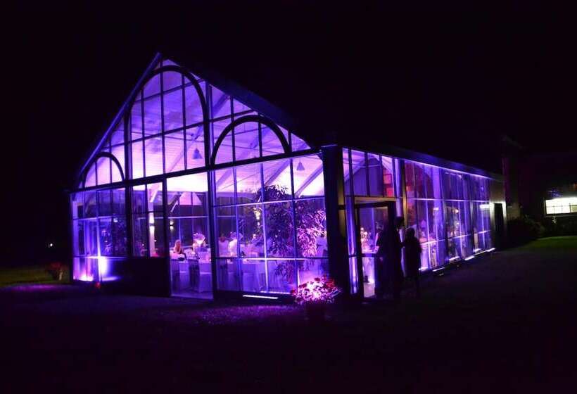 هتل Château De Cocove