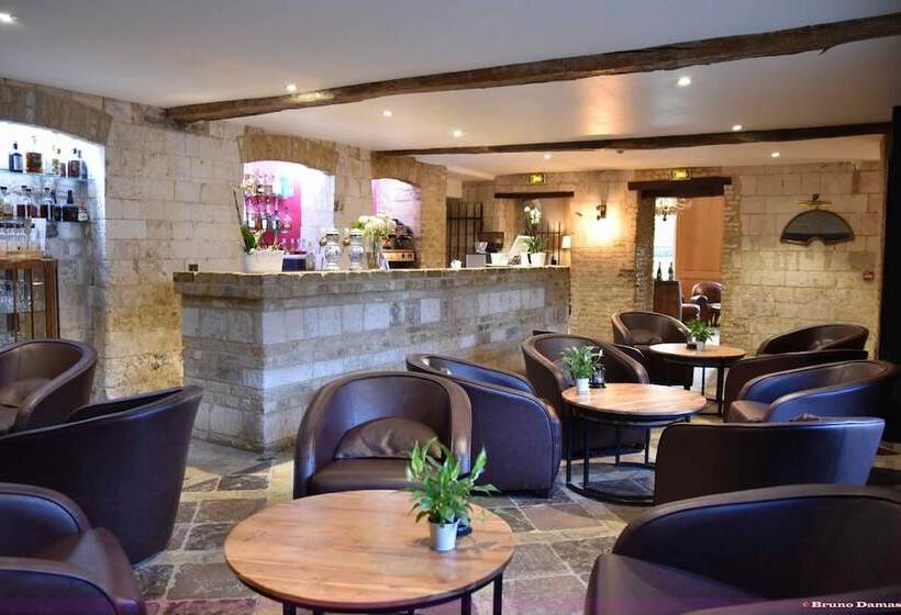 هتل Château De Cocove