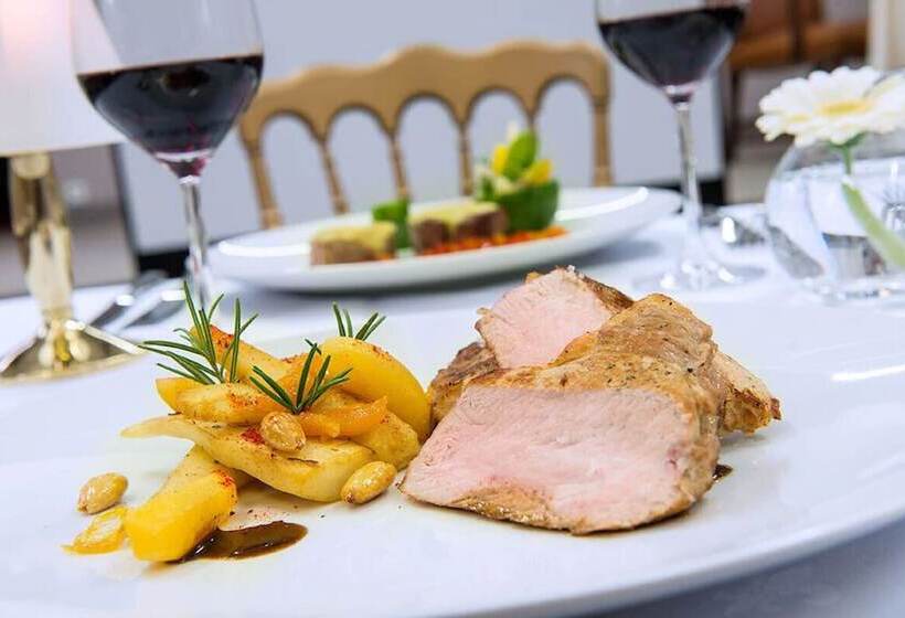 هتل Château De Cocove