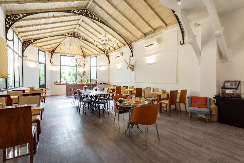 בית מלון כפרי Yelo Lumière Powered By Sonder