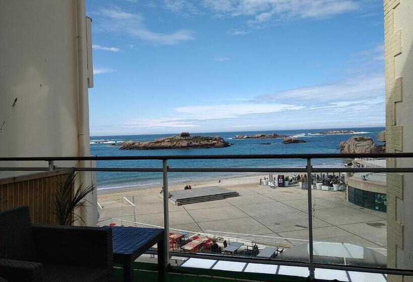 Отель De La Mer