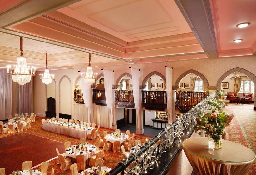 Отель Dromoland Castle