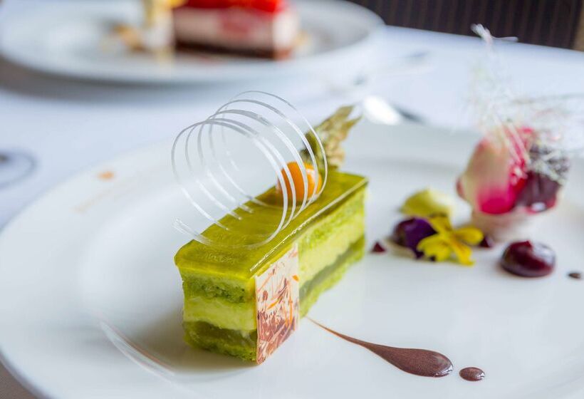 Отель Dromoland Castle