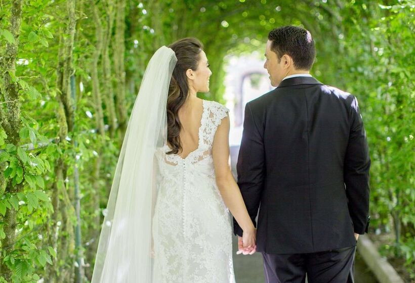 Отель Dromoland Castle