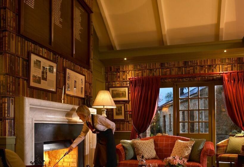 Отель Dromoland Castle