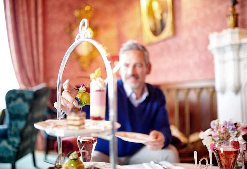 Отель Dromoland Castle