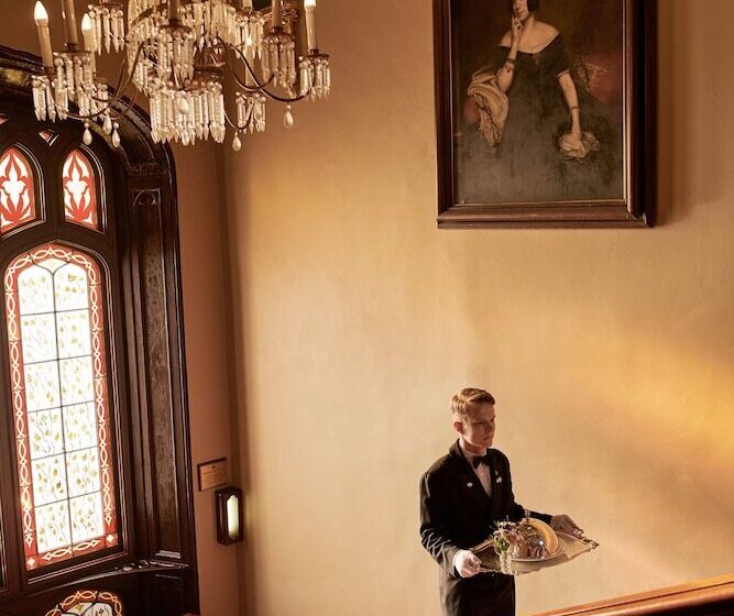 Отель Dromoland Castle