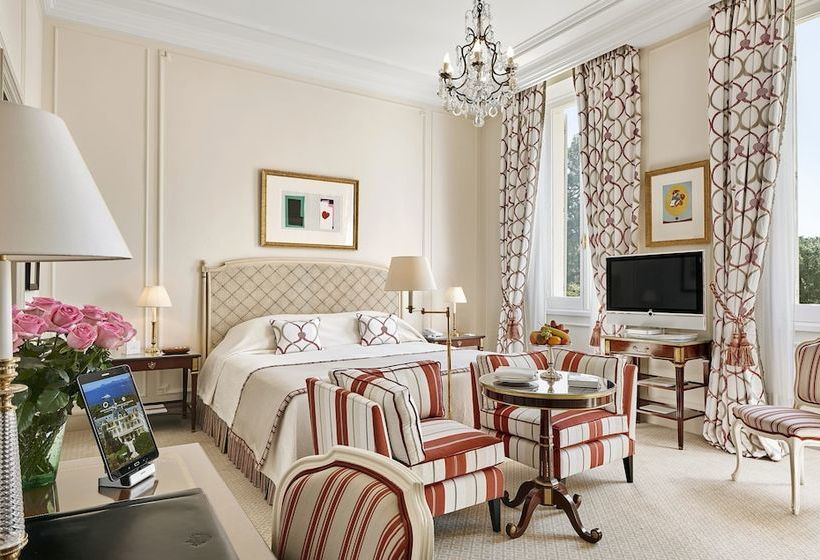 בית מלון כפרי Du Cap Eden Roc