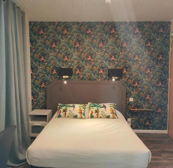 Отель Du Levant