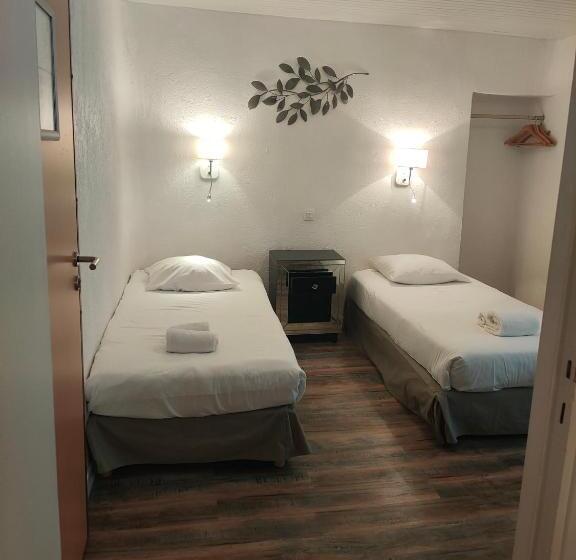 Отель Du Levant