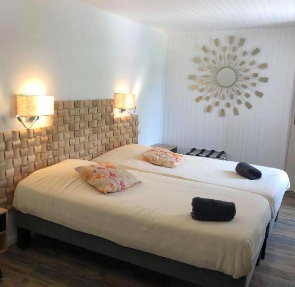 Отель Du Levant