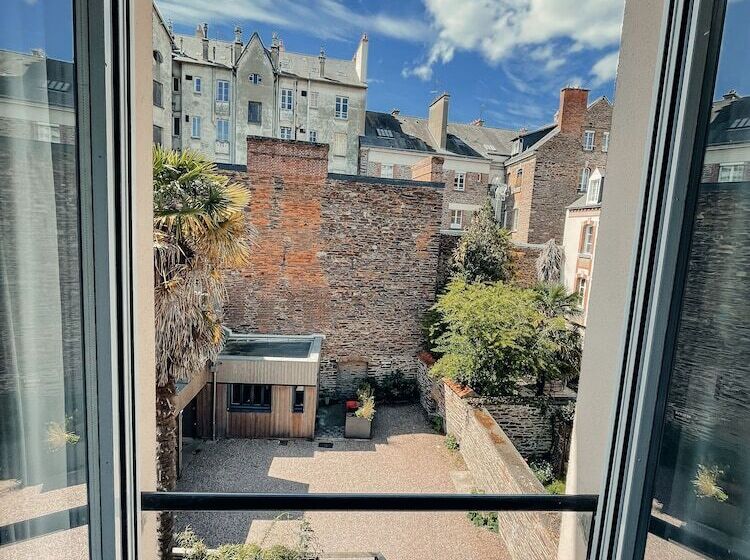 Garden Hotel Rennes Centre Gare