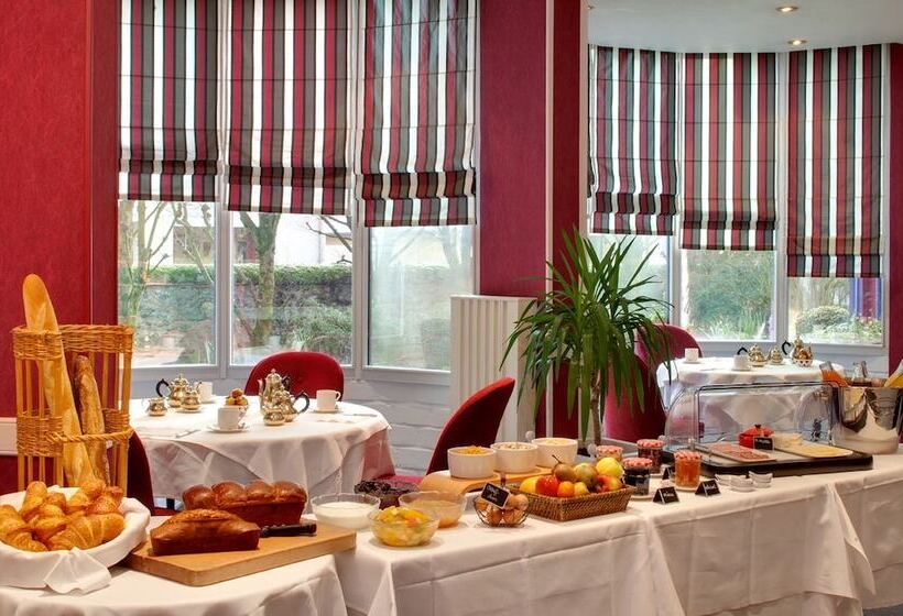 Отель Grand Hôtel De Solesmes   Teritoria