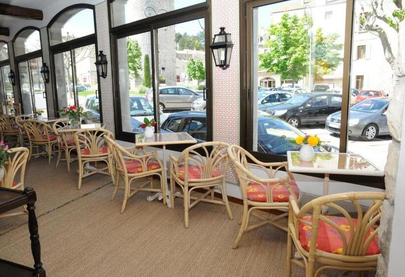 בית מלון כפרי Grand Hôtel Du Cours