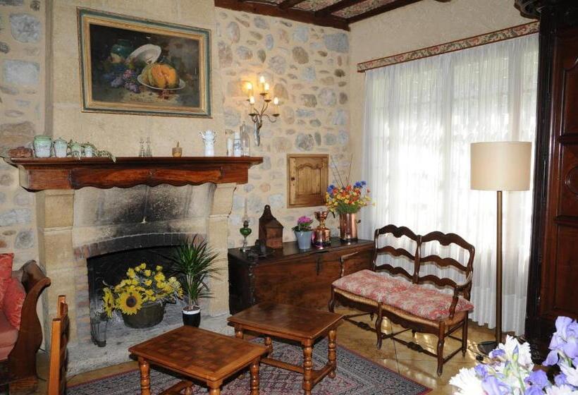 בית מלון כפרי Grand Hôtel Du Cours