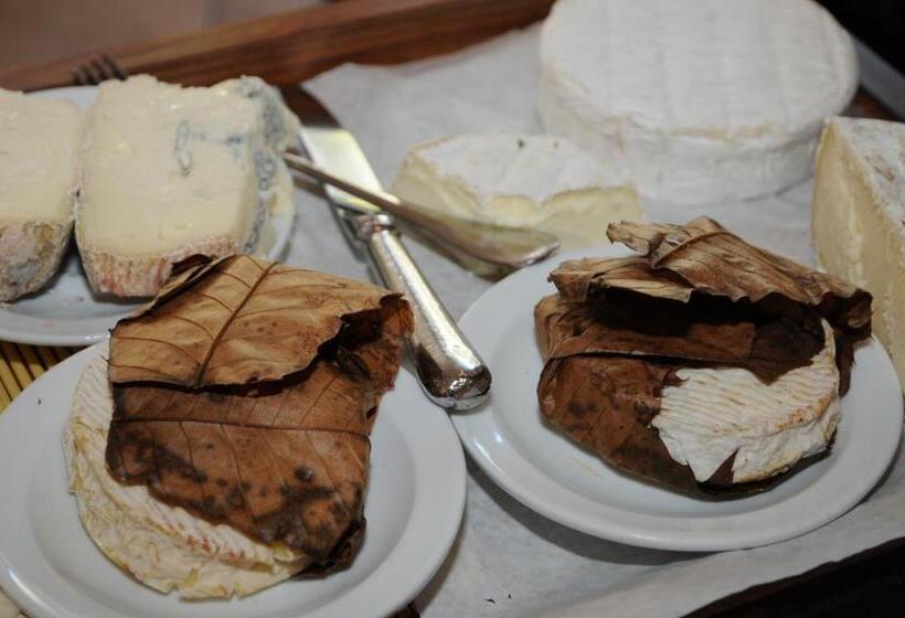 בית מלון כפרי Grand Hôtel Du Cours