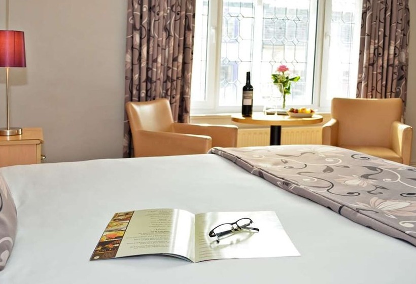 Hibernian Hotel & Leisure Centre