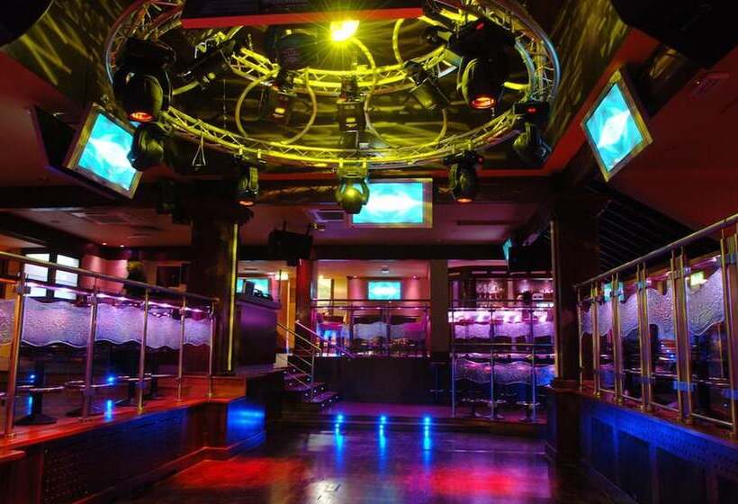 Hibernian Hotel & Leisure Centre