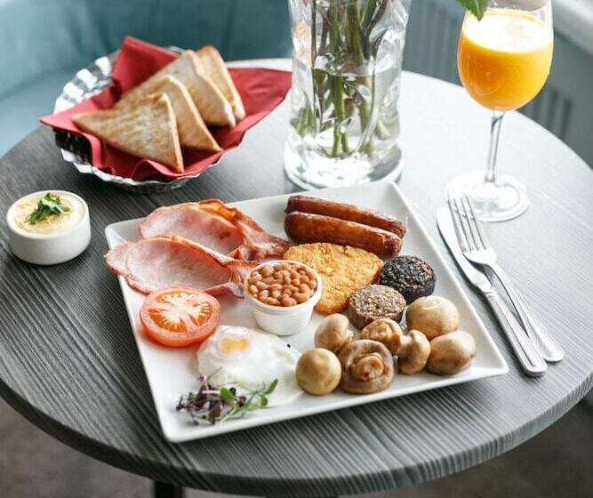 Hibernian Hotel & Leisure Centre