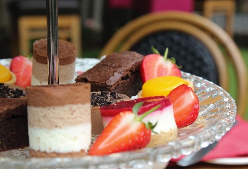 Hibernian Hotel & Leisure Centre