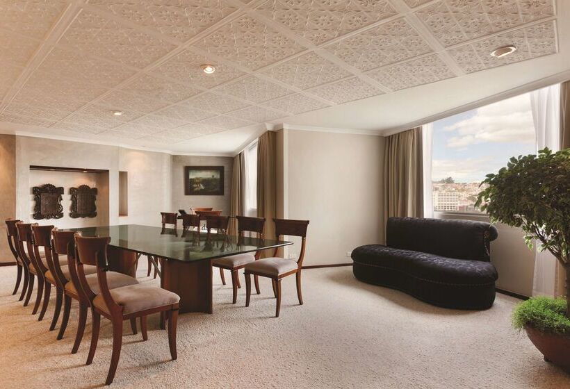 هتل Hilton Colon Quito