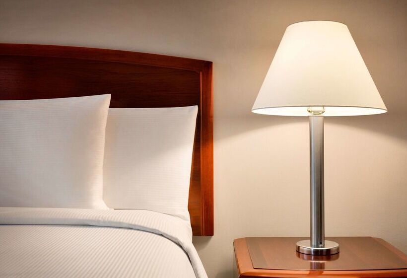 هتل Hilton Colon Quito