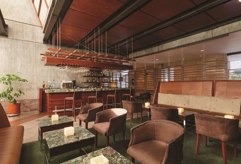 ホテル Hilton Colon Quito