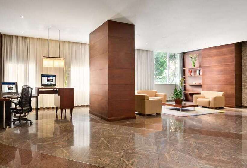 هتل Hilton Colon Quito