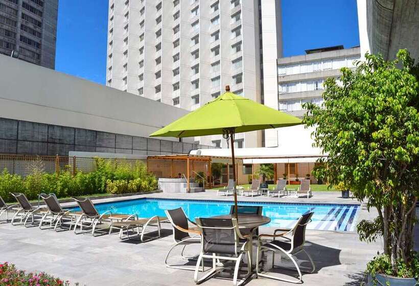 ホテル Hilton Colon Quito