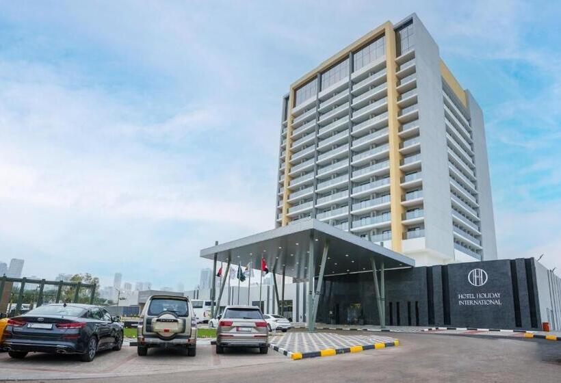هتل Holiday International